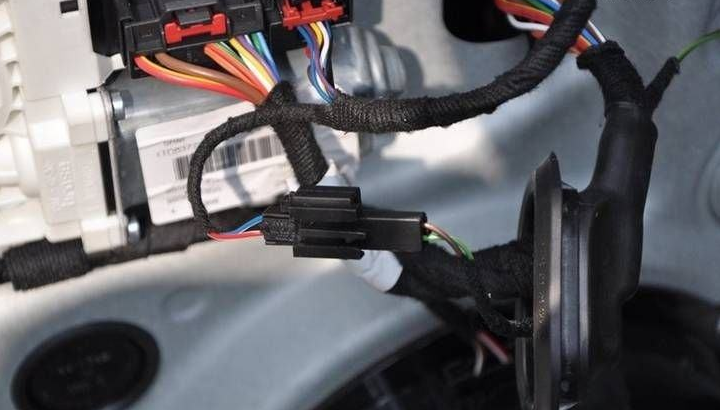 汽車電線束中膠帶應用